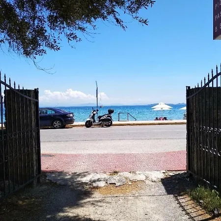 Seaview Stone Apartment In Ipsos Beach Buitenkant foto